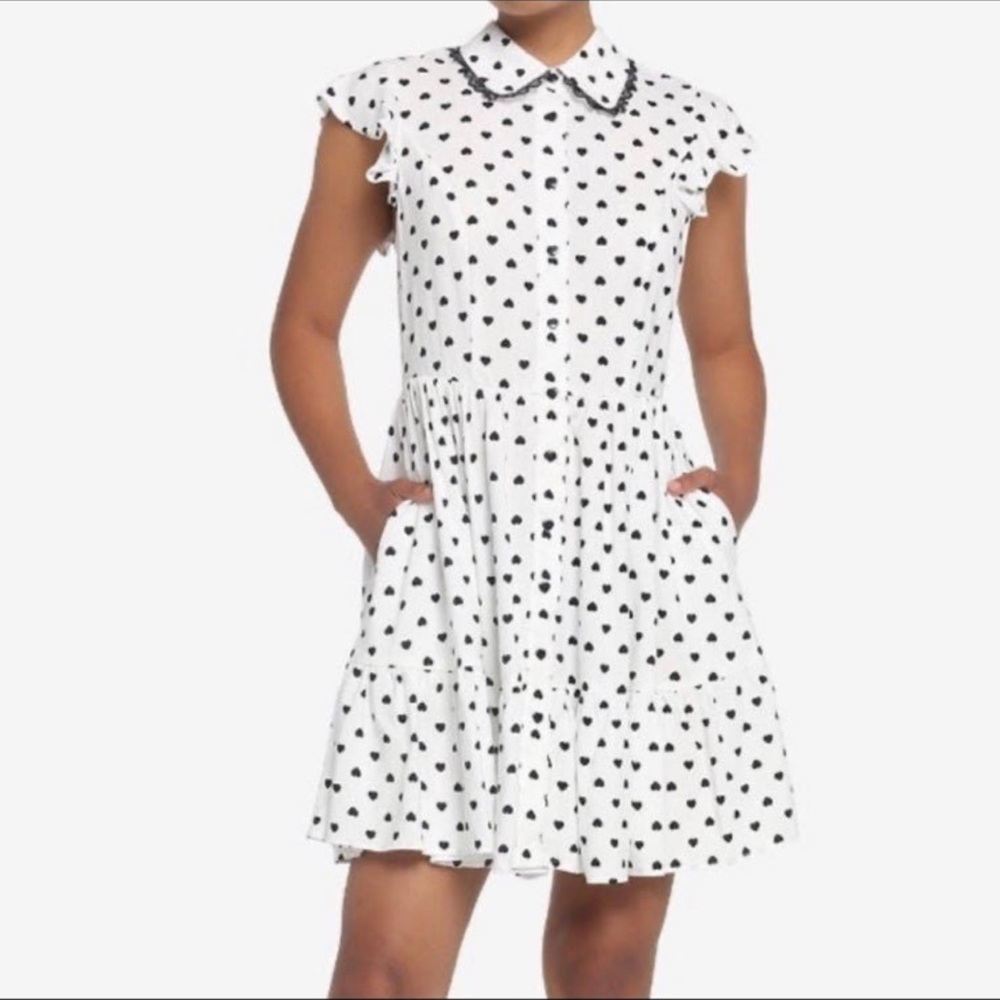 Super cute collar sweetheart dress! Smoke free home, NWT